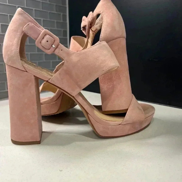 Vince Camuto Mauve Suede Block Heel Ankle Strap - Size 10 - Picture 2 of 14